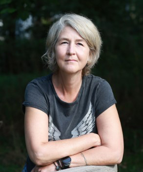 Renee-2-portret-(1).jpg Renee-2-portret-(1).jpg