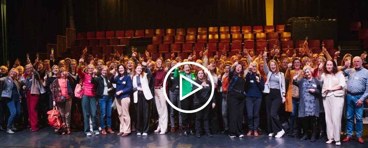 02-Foto-Nieuwsjaarsbijeenkomst-2025-met-filmpje-(1).jpg 02-Foto-Nieuwsjaarsbijeenkomst-2025-met-filmpje-(1).jpg