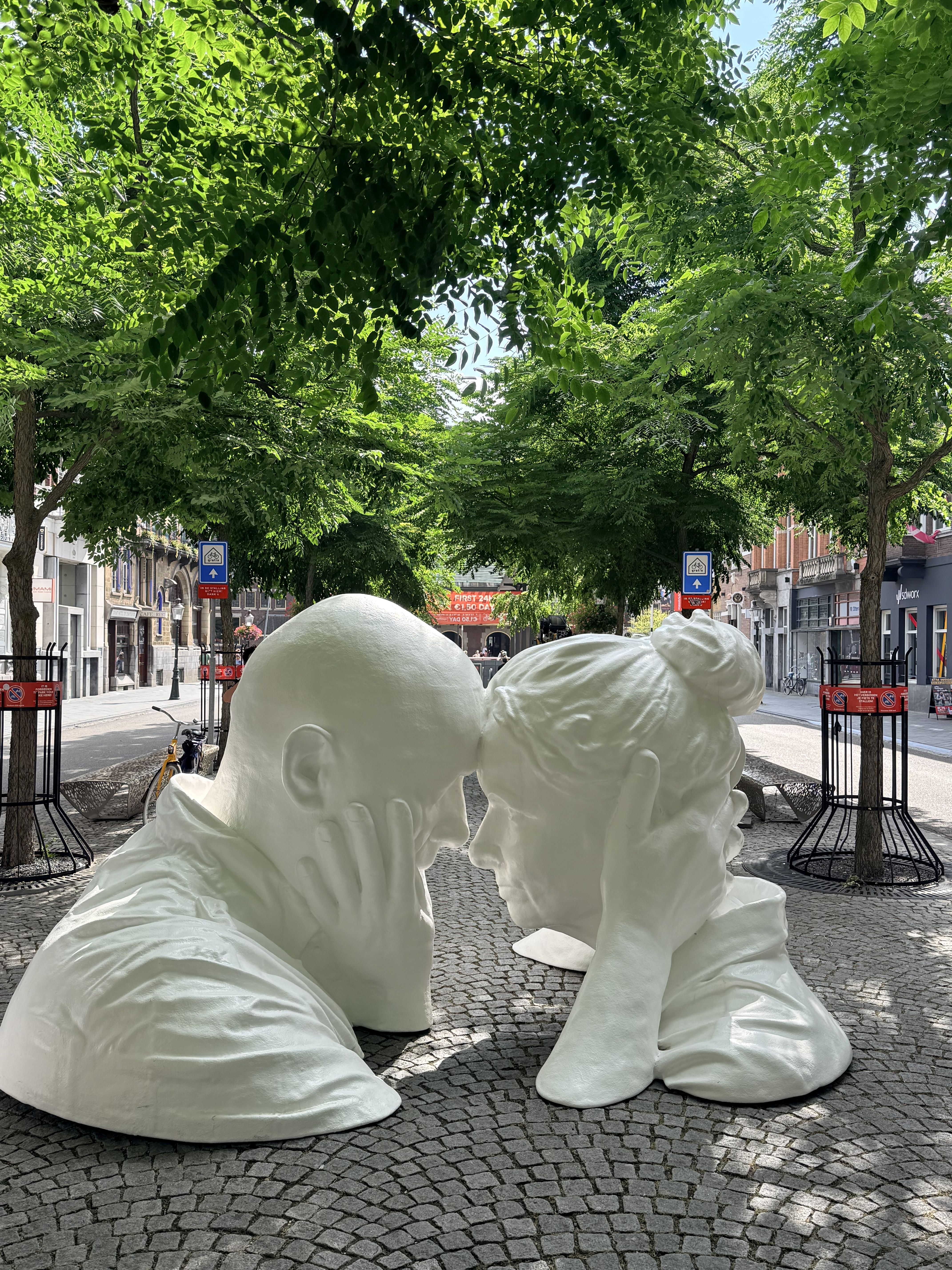 Kunstwerk-Maastricht.jpg Kunstwerk-Maastricht.jpg